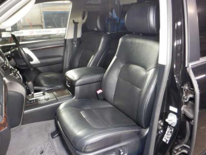 ランドクルーザー200 4.6 ZX 4WD　本州仕入・ナビ・TV・B/T・サンルーフ・革 4600