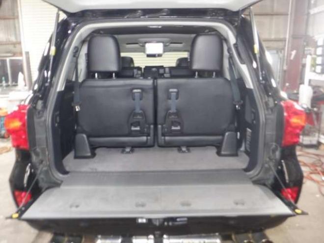 ランドクルーザー200 4.6 ZX 4WD　本州仕入・ナビ・TV・B/T・サンルーフ・革 4600