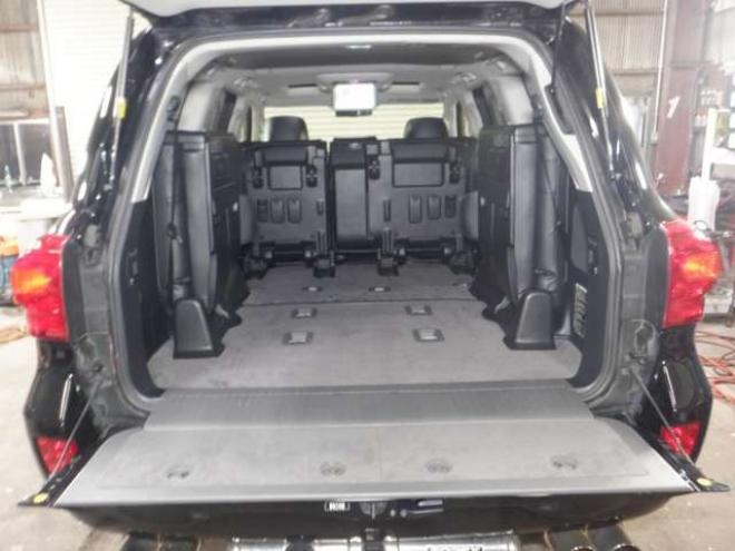 ランドクルーザー200 4.6 ZX 4WD　本州仕入・ナビ・TV・B/T・サンルーフ・革 4600