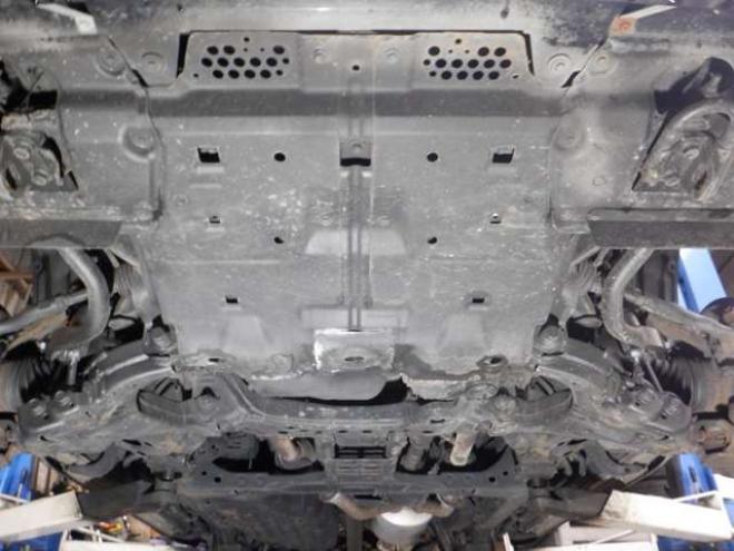 ランドクルーザー200 4.6 ZX 4WD　本州仕入・ナビ・TV・B/T・サンルーフ・革 4600