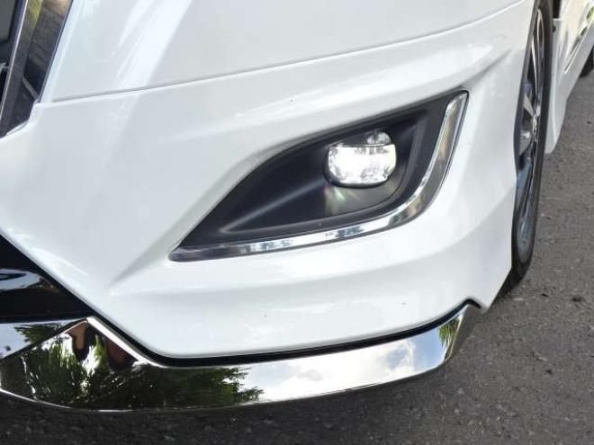 エスクァイア2.0 Gi 4WD　本州車 保証1年 本革 モデリスタ 衝突軽減 2000