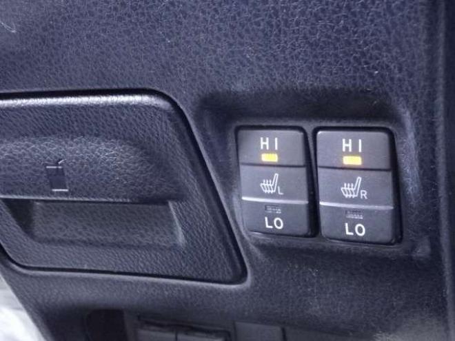 エスクァイア2.0 Gi 4WD　本州車 保証1年 本革 モデリスタ 衝突軽減 2000