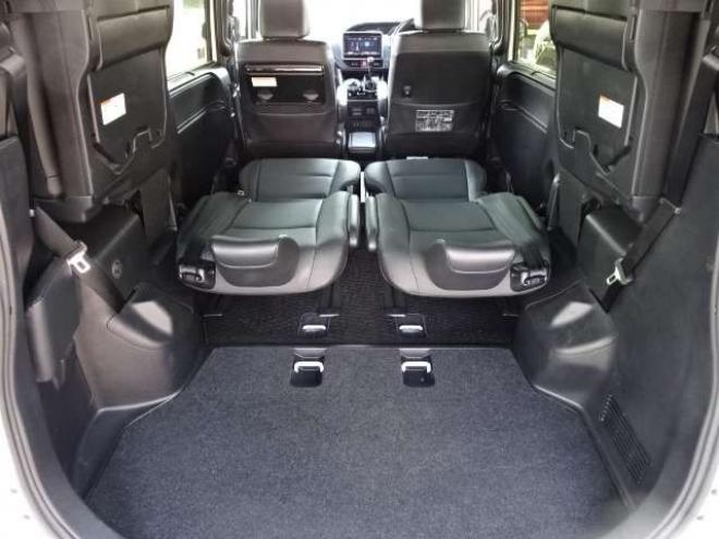 エスクァイア2.0 Gi 4WD　本州車 保証1年 本革 モデリスタ 衝突軽減 2000