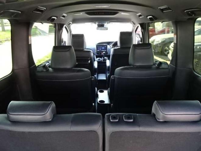 エスクァイア2.0 Gi 4WD　本州車 保証1年 本革 モデリスタ 衝突軽減 2000