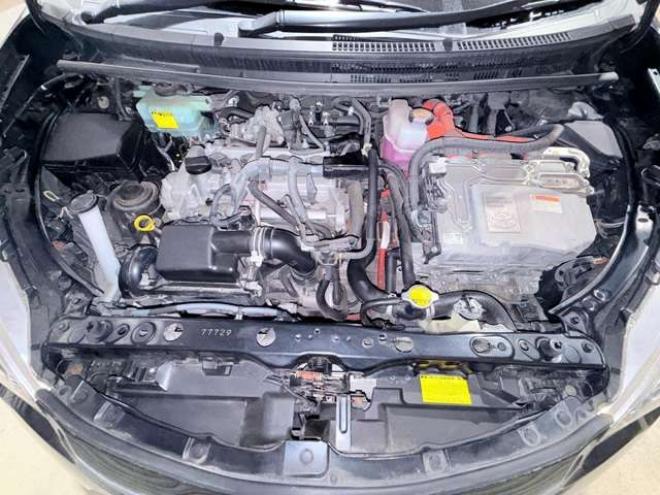アクア1.5 S　下廻防錆TVナビBカメEスタETC 2WD 1500