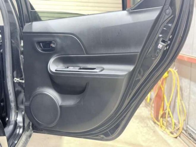 アクア1.5 S　下廻防錆TVナビBカメEスタETC 2WD 1500