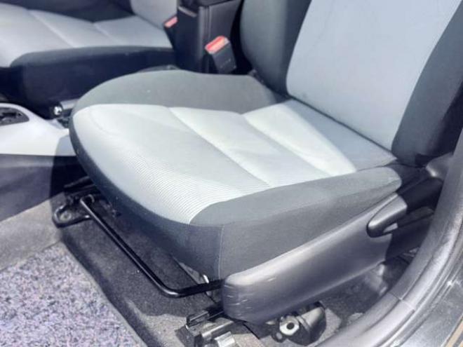 アクア1.5 S　下廻防錆TVナビBカメEスタETC 2WD 1500