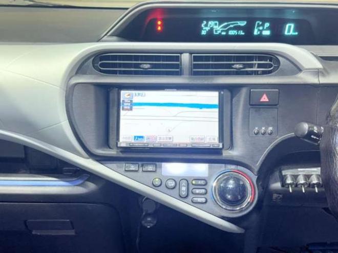 アクア1.5 S　下廻防錆TVナビBカメEスタETC 2WD 1500