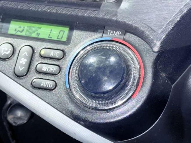 アクア1.5 S　下廻防錆TVナビBカメEスタETC 2WD 1500