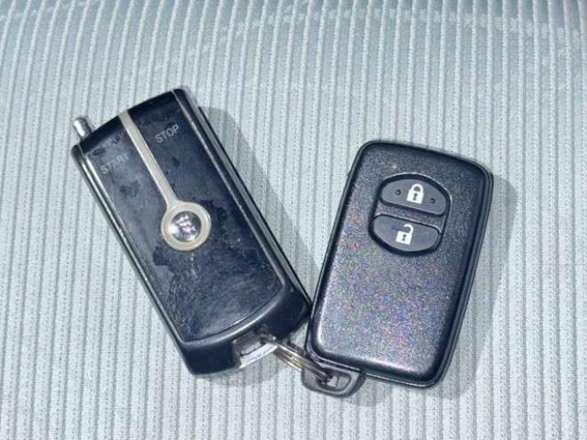 アクア1.5 S　下廻防錆TVナビBカメEスタETC 2WD 1500