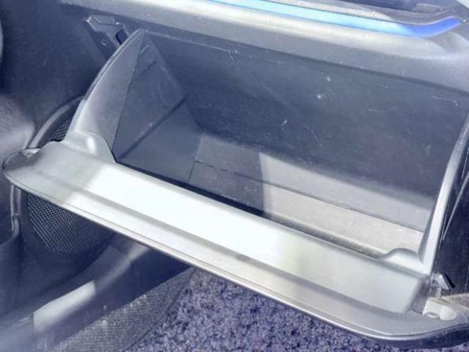 アクア1.5 S　下廻防錆TVナビBカメEスタETC 2WD 1500