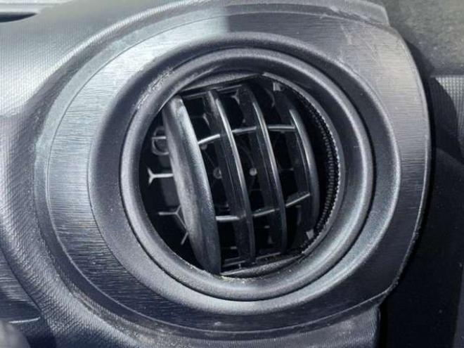 アクア1.5 S　下廻防錆TVナビBカメEスタETC 2WD 1500