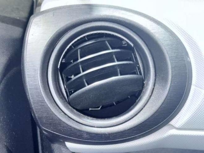 アクア1.5 S　下廻防錆TVナビBカメEスタETC 2WD 1500