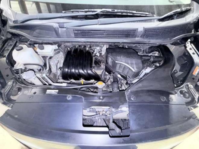 セレナ2.0 ハイウェイスター Vセレクション 4WD　下廻防錆TVナビBカメEスタ後モニETC 2000