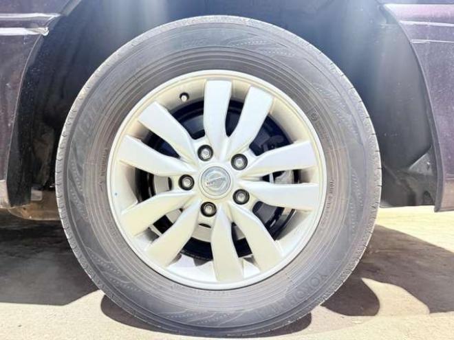 セレナ2.0 ハイウェイスター Vセレクション 4WD　下廻防錆TVナビBカメEスタ後モニETC 2000