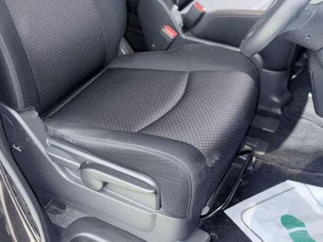 セレナ2.0 ハイウェイスター Vセレクション 4WD　下廻防錆TVナビBカメEスタ後モニETC 2000