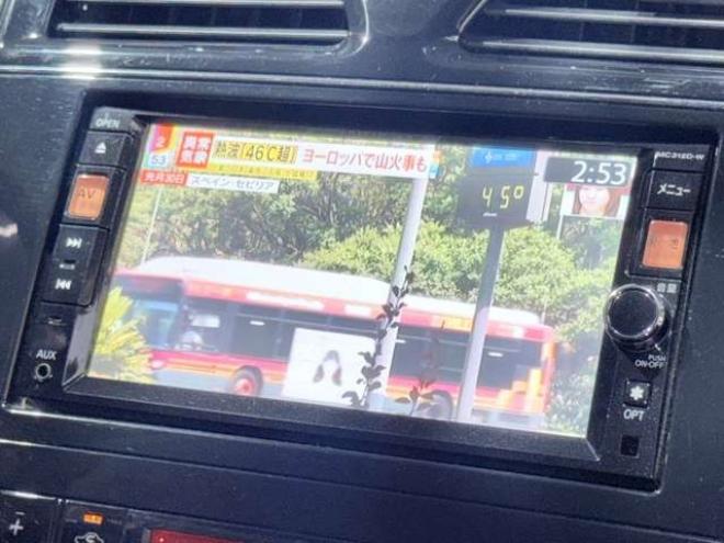 セレナ2.0 ハイウェイスター Vセレクション 4WD　下廻防錆TVナビBカメEスタ後モニETC 2000