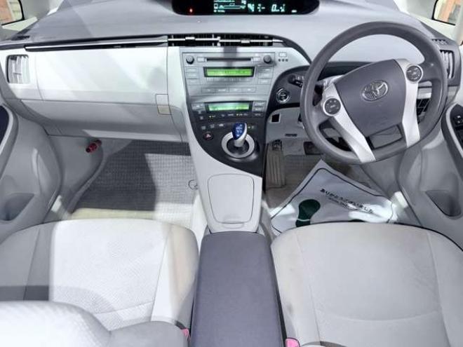 プリウス1.8 S　下廻防錆CDスマートキー 2WD 1800