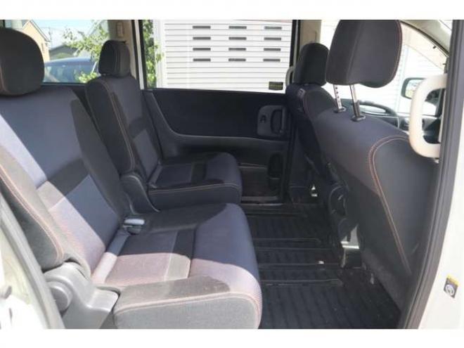 セレナ2.0 ハイウェイスター Vセレクション 4WD　両パワスラ・ナビTV・Bカメラ 2000