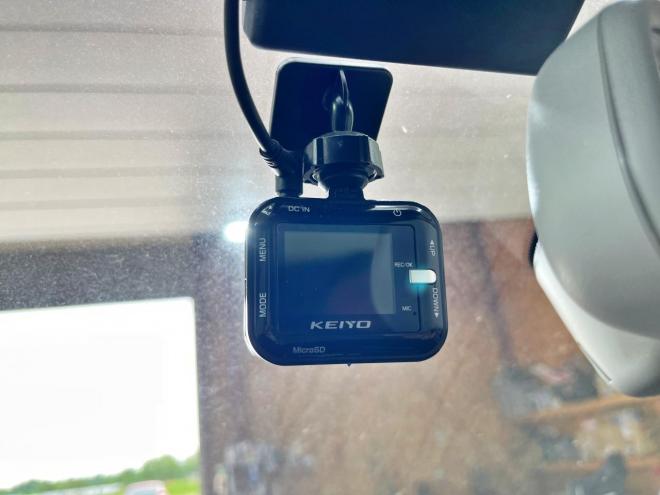 アウディA4 2.0TFSIクワトロ 4WD 5年保証 スマキー ナビ ETC ドラレコ 寒冷地仕様 禁煙 車検整備2年付 修復歴無
