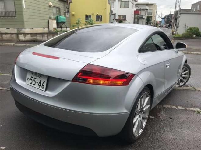 アウディTT クーペ 2.0 TFSI クワトロ 4WD　TV　エンスタ　ターボ　4WD　HID 2000