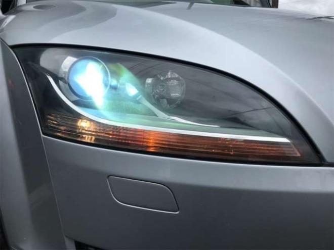 アウディTT クーペ 2.0 TFSI クワトロ 4WD　TV　エンスタ　ターボ　4WD　HID 2000