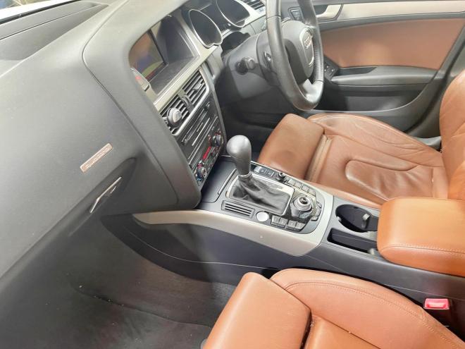 アウディA5 スポーツバック 2.0TFSI クワトロ 4WD 5年保証 スマキー ナビTV ETC シートヒーター 寒冷地仕様 禁煙 車検整備2年付 修復歴無