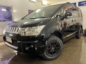 デリカ　Ｄ：５　Ｇパワーパッケージ　本州仕入　ワンオーナー　禁煙車　エクストリーム１６インチＡＷ＋ＢＦグッドリッチホワイトレター　社外１６ＡＷ＋スタッドレスタイヤ付　新品ＪＡＯＳブラックマッドガード　両側パワースライドドア　クラリオンナビ（地デジ　ＤＶＤ再生　Ｂｌｕｅｔｏｏｔｈ）＋バックカメラ　純正スライディングマジックルーフキャリア　クルーズコントロール　スマートキー　パドルシフト　横滑り防止装置　盗難防止装置　リアヒーター　ＨＩＤ　ＥＴＣ 4WD 2400 5Dr