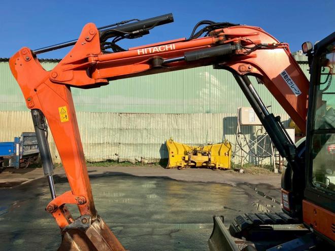 バックホー日立　中古　ZX55UR-5B　建機