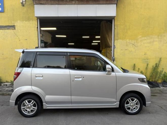 ゼスト（特別価格車）スパークW 4WD 660 5Dr