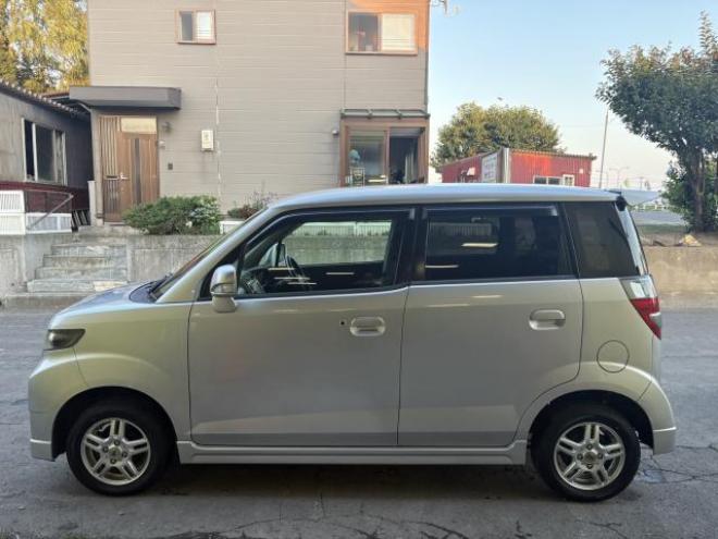 ゼスト（特別価格車）スパークW 4WD 660 5Dr
