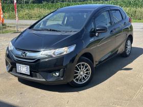 フィットハイブリッド　Fパッケージ 4WD 1500 5Dr