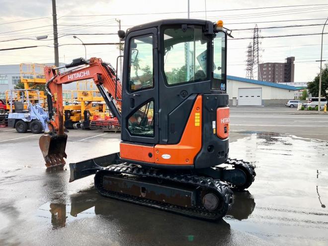 バックホー日立　中古　ZX30U-5A