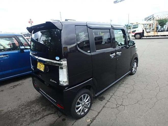 N-BOXカスタムG Lパッケージ 4WD　ナビテレビバックカメラ 660