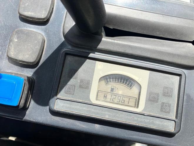 バックホー日立　中古　ZX17U-5A