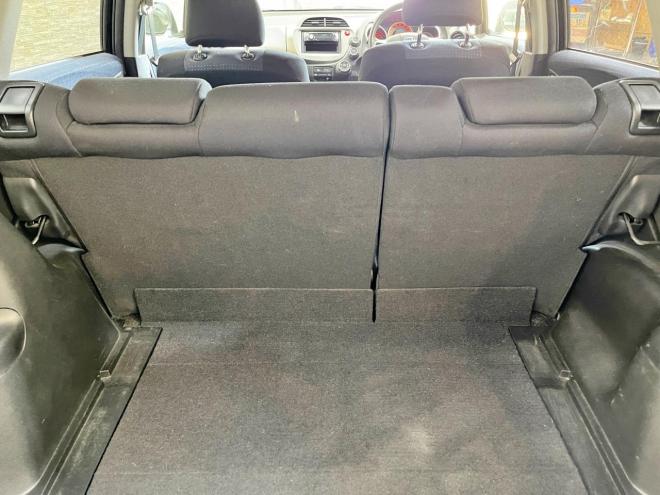 フィット1.3G 4WD 5年保証 寒冷地仕様 禁煙 車検整備2年付 修復歴無