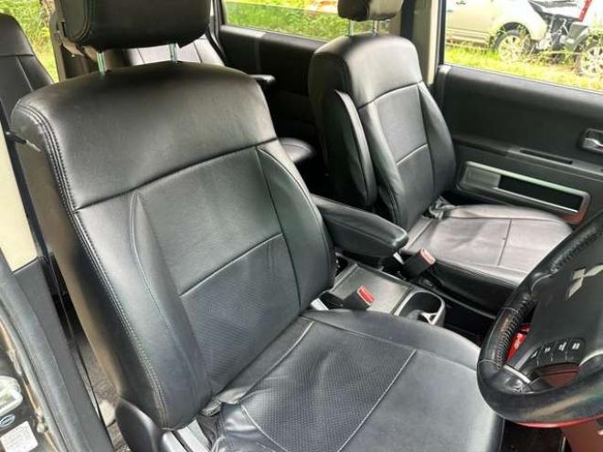 デリカD：5 2.2 D パワーパッケージ ディーゼルターボ 4WD　ワンオーナー/社外ナビ/両側パワスラ/ETC 2300
