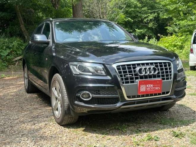 アウディQ5 2.0 TFSI クワトロ Sラインパッケージ 4WD　ターボ/純正ナビ/ETC/ハーフレザーシート 正規輸入車 2000