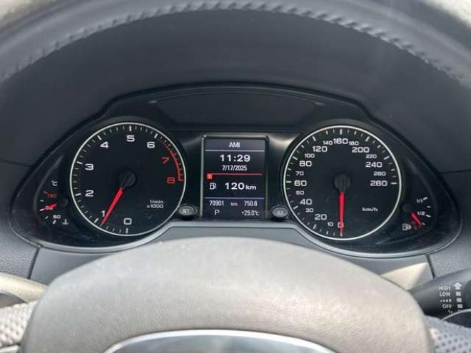 アウディQ5 2.0 TFSI クワトロ Sラインパッケージ 4WD　ターボ/純正ナビ/ETC/ハーフレザーシート 正規輸入車 2000
