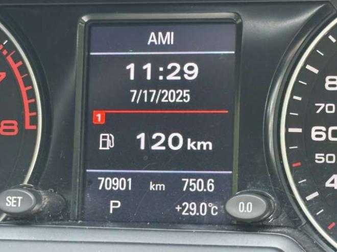 アウディQ5 2.0 TFSI クワトロ Sラインパッケージ 4WD　ターボ/純正ナビ/ETC/ハーフレザーシート 正規輸入車 2000