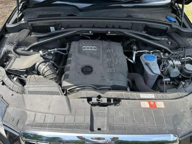 アウディQ5 2.0 TFSI クワトロ Sラインパッケージ 4WD　ターボ/純正ナビ/ETC/ハーフレザーシート 正規輸入車 2000