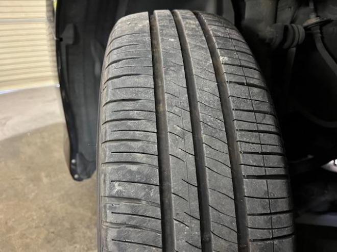 セレナライダーブラックライン　本州仕入　禁煙車　ＷＡＫＯＳバリアスコーティング済　純正ＡＵＴＥＣＨ１５インチＡＷ　社外１５ＡＷ＋スタッドレスタイヤ付　両側パワースライドドア　アルパインナビ（フルセグ地デジ　ＤＶＤ再生　Ｂｌｕｅｔｏｏｔｈ）＋バックカメラ　アルパイン製リアフリップダウンモニター　前後ドライブレコーダー　クルーズコントロール　純正エンジンスターター　アイドリングストップ　横滑り防止装置　ＨＩＤ　ＥＴＣ 　タイミングチェーン 4WD 2000 5Dr