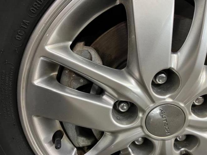 セレナライダーブラックライン　本州仕入　禁煙車　ＷＡＫＯＳバリアスコーティング済　純正ＡＵＴＥＣＨ１５インチＡＷ　社外１５ＡＷ＋スタッドレスタイヤ付　両側パワースライドドア　アルパインナビ（フルセグ地デジ　ＤＶＤ再生　Ｂｌｕｅｔｏｏｔｈ）＋バックカメラ　アルパイン製リアフリップダウンモニター　前後ドライブレコーダー　クルーズコントロール　純正エンジンスターター　アイドリングストップ　横滑り防止装置　ＨＩＤ　ＥＴＣ 　タイミングチェーン 4WD 2000 5Dr