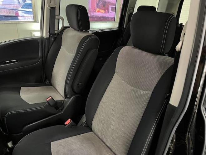 セレナライダーブラックライン　本州仕入　禁煙車　ＷＡＫＯＳバリアスコーティング済　純正ＡＵＴＥＣＨ１５インチＡＷ　社外１５ＡＷ＋スタッドレスタイヤ付　両側パワースライドドア　アルパインナビ（フルセグ地デジ　ＤＶＤ再生　Ｂｌｕｅｔｏｏｔｈ）＋バックカメラ　アルパイン製リアフリップダウンモニター　前後ドライブレコーダー　クルーズコントロール　純正エンジンスターター　アイドリングストップ　横滑り防止装置　ＨＩＤ　ＥＴＣ 　タイミングチェーン 4WD 2000 5Dr