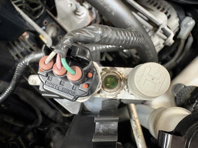 ヴォクシーVOXY 4WD ZS煌Ⅲ寒冷地仕様　8人乗　両パワースライドドア　AUTOHID　エンジンスターター　Bluetoothナビフルセグ　バックカメラ　アルミホイル　スタットレス付　エンジンオイル交換　CVTＦ交換 4WD 2000 ５Dr