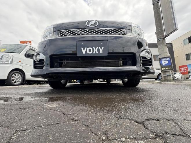 ヴォクシーVOXY 4WD ZS煌Ⅲ寒冷地仕様　8人乗　両パワースライドドア　AUTOHID　エンジンスターター　Bluetoothナビフルセグ　バックカメラ　アルミホイル　スタットレス付　エンジンオイル交換　CVTＦ交換 4WD 2000 ５Dr
