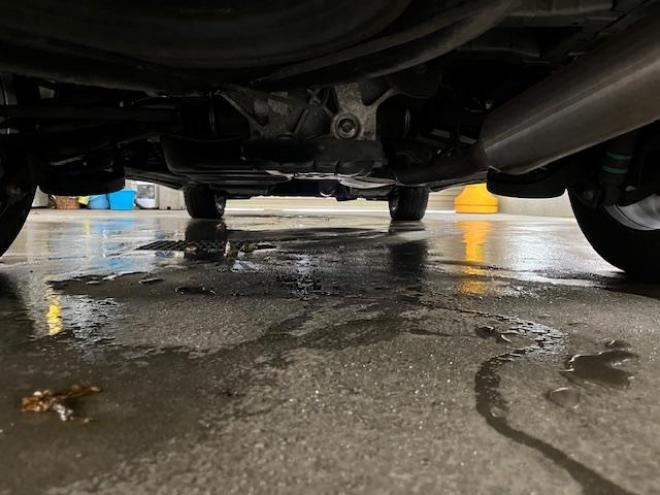 アルファード２４０Ｓ　本州仕入　禁煙車　ＷＡＫＯＳバリアスコーティング済　ロクサーニ１８インチＡＷ　純正１６ＡＷ＋スタッドレスタイヤ付　両側パワースライドドア　純正ナビ（フルセグ地デジ　ＤＶＤ再生　Ｂｌｕｅｔｏｏｔｈ）＋バックカメラ　ドライブレコーダー　コーナーセンサー　横滑り防止装置　ＨＩＤ　ＥＴＣ 　タイミングチェーン 4WD 2400 5Dr