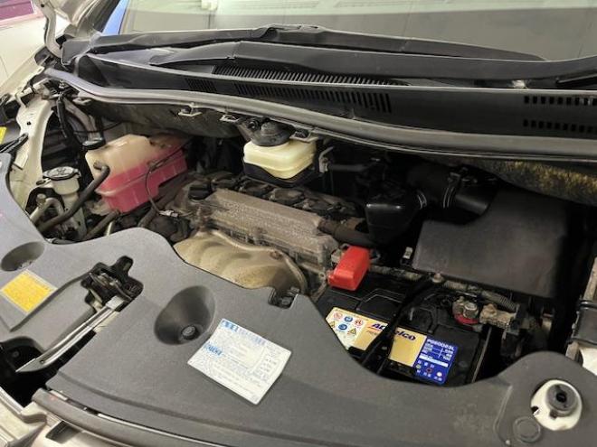 アルファード２４０Ｓ　本州仕入　禁煙車　ＷＡＫＯＳバリアスコーティング済　ロクサーニ１８インチＡＷ　純正１６ＡＷ＋スタッドレスタイヤ付　両側パワースライドドア　純正ナビ（フルセグ地デジ　ＤＶＤ再生　Ｂｌｕｅｔｏｏｔｈ）＋バックカメラ　ドライブレコーダー　コーナーセンサー　横滑り防止装置　ＨＩＤ　ＥＴＣ 　タイミングチェーン 4WD 2400 5Dr