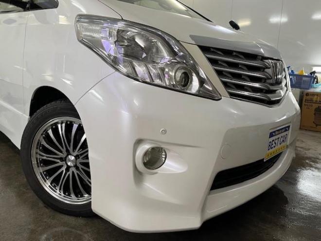 アルファード２４０Ｓ　本州仕入　禁煙車　ＷＡＫＯＳバリアスコーティング済　ロクサーニ１８インチＡＷ　純正１６ＡＷ＋スタッドレスタイヤ付　両側パワースライドドア　純正ナビ（フルセグ地デジ　ＤＶＤ再生　Ｂｌｕｅｔｏｏｔｈ）＋バックカメラ　ドライブレコーダー　コーナーセンサー　横滑り防止装置　ＨＩＤ　ＥＴＣ 　タイミングチェーン 4WD 2400 5Dr