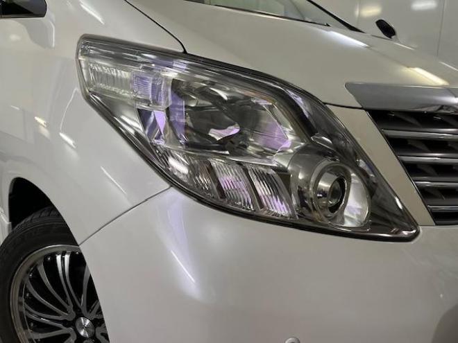 アルファード２４０Ｓ　本州仕入　禁煙車　ＷＡＫＯＳバリアスコーティング済　ロクサーニ１８インチＡＷ　純正１６ＡＷ＋スタッドレスタイヤ付　両側パワースライドドア　純正ナビ（フルセグ地デジ　ＤＶＤ再生　Ｂｌｕｅｔｏｏｔｈ）＋バックカメラ　ドライブレコーダー　コーナーセンサー　横滑り防止装置　ＨＩＤ　ＥＴＣ 　タイミングチェーン 4WD 2400 5Dr